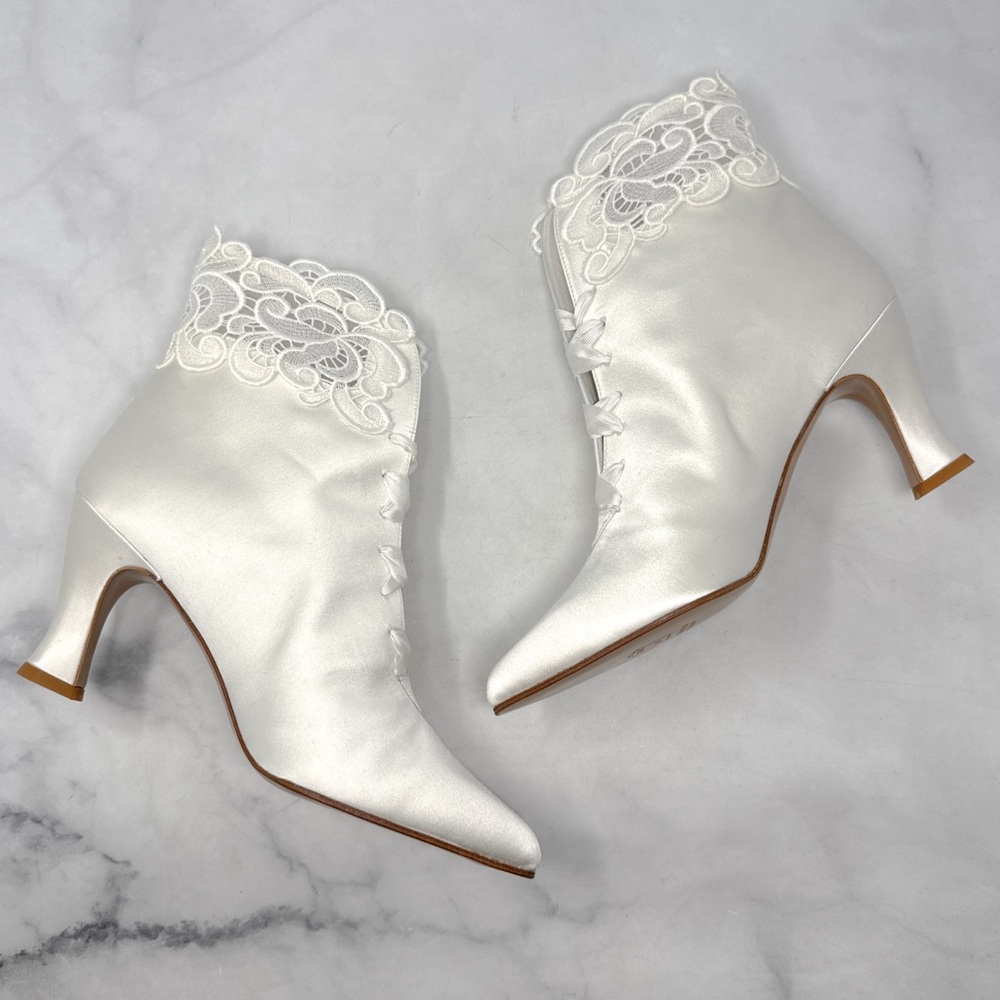 NEW Stuart Weitzman Vintage 80s 90s Silk Satin Floral Lace Ankle Bootie Boots 8 - Picture 5 of 16